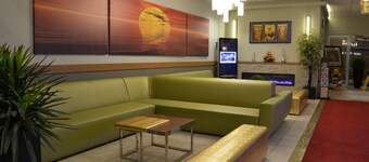 Bedfort Inn & Suites