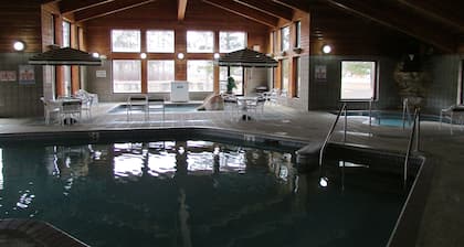 Shell Lake Lodge, a Travelodge by Wyndham