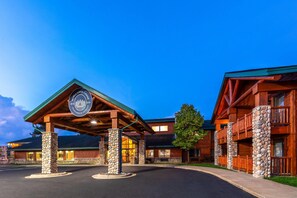 Exterior - Shell Lake Lodge, a Travelodge by Wyndham (Shell Lake)