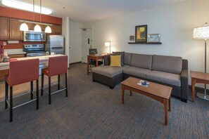 Studio, 1 Double Bed | Private kitchen