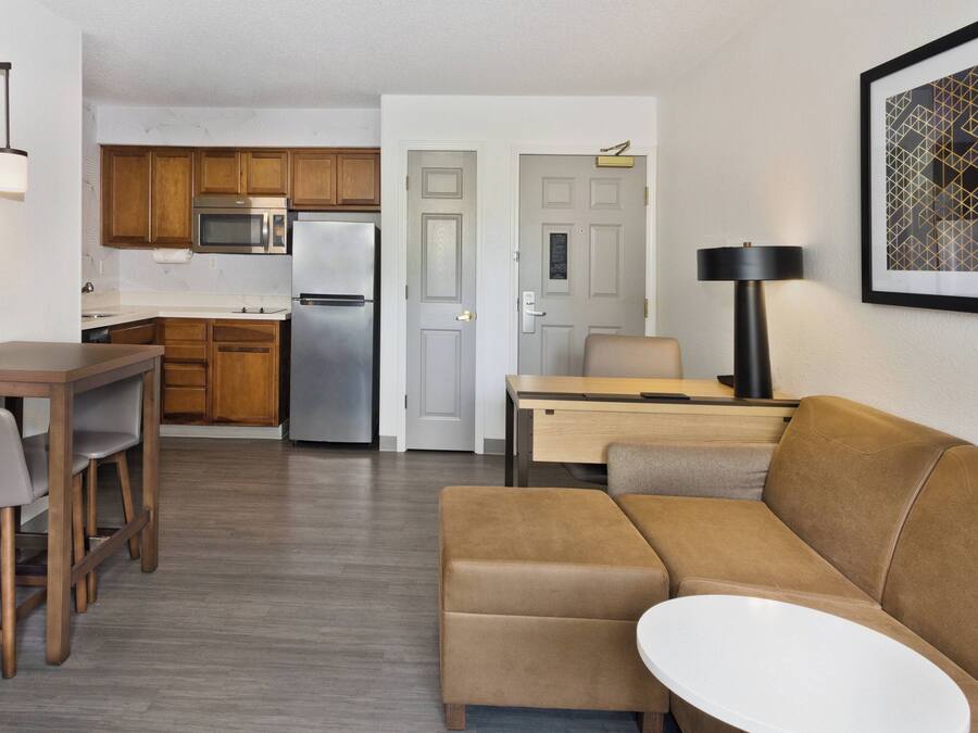 Suite, 1 Bedroom | Premium bedding, in-room safe, desk, blackout drapes