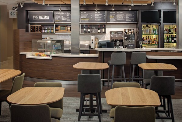 Breakfast and dinner served - Courtyard Fort Worth I-30 West Near Naval Air Station-JRB (Fort Worth)