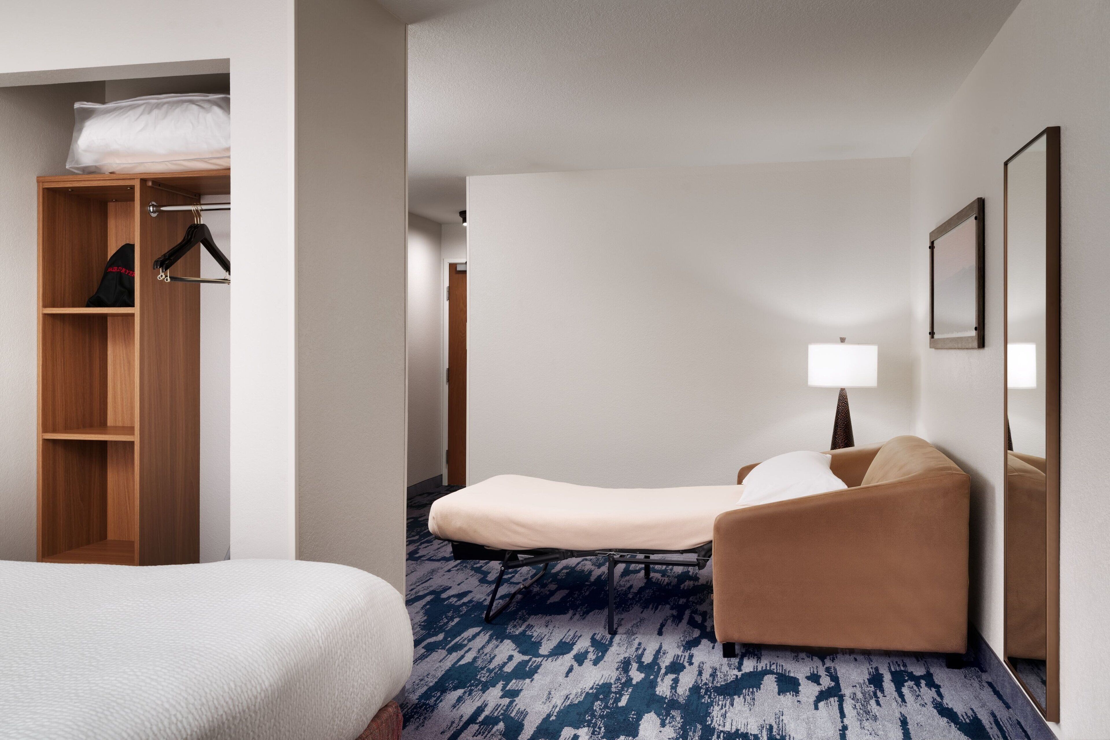 premium bedding, pillow-top beds, in-room safe, desk