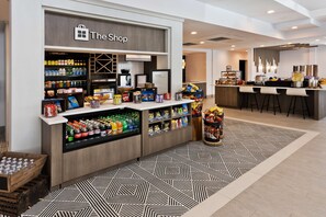 Daily full breakfast for a fee - Hilton Garden Inn Birmingham/Lakeshore Drive (Birmingham)