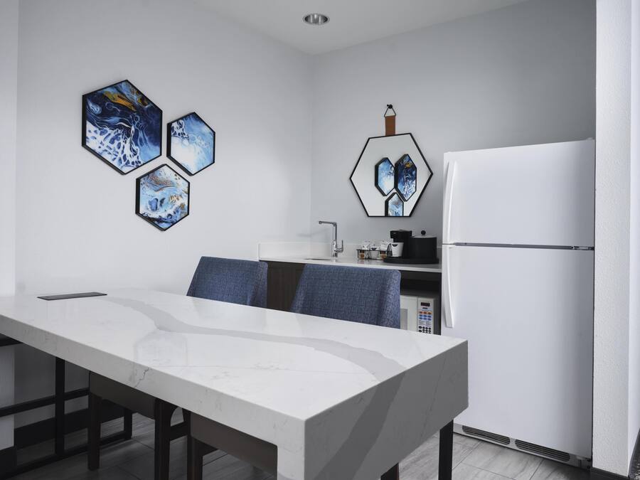 Fridge, microwave, coffee/tea maker