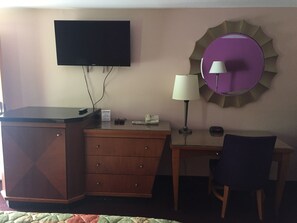 Habitación estándar, 1 cama King size, para no fumadores | Escritorio y wifi gratis 