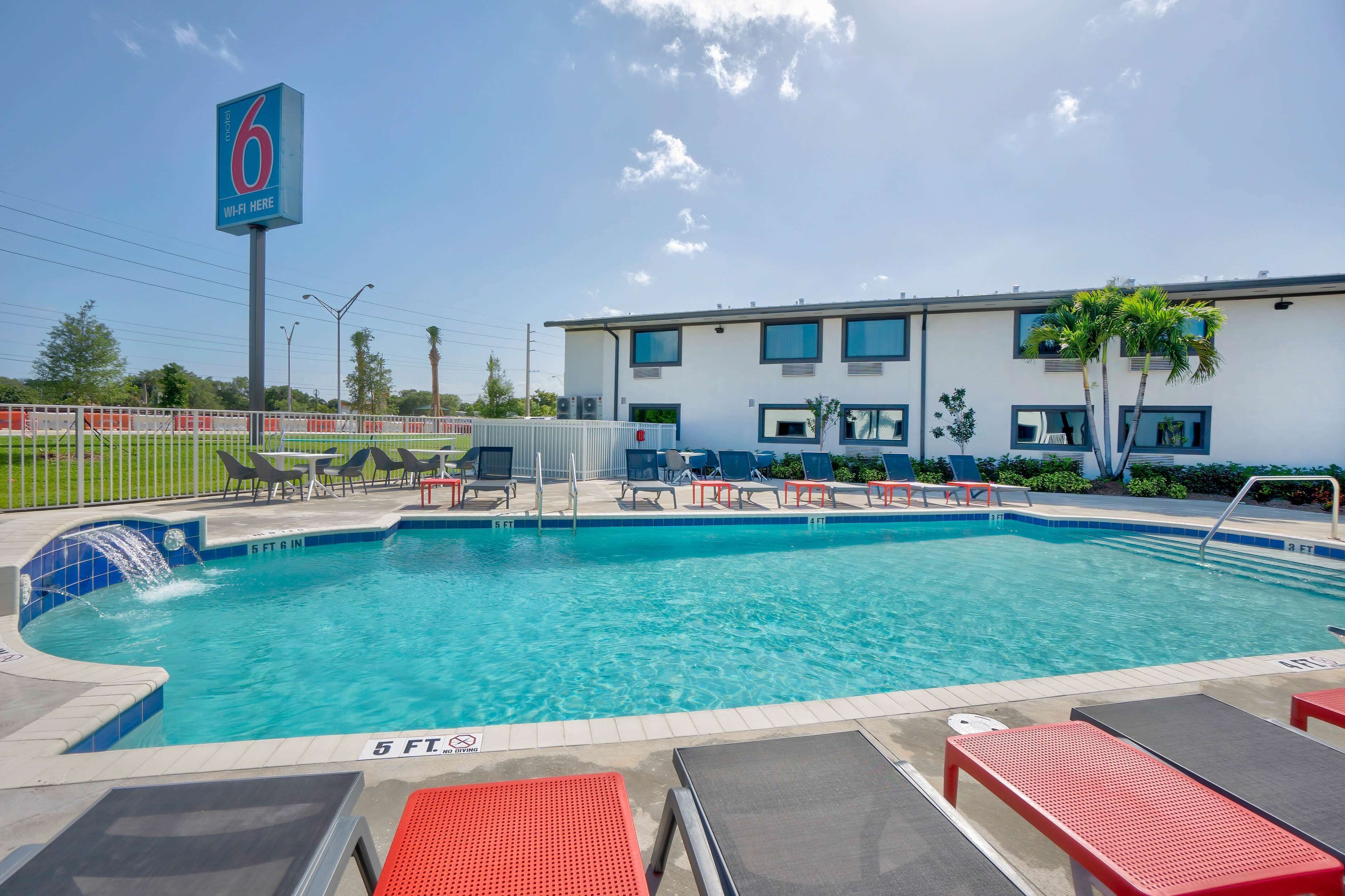 Foto - Motel 6-Fort Lauderdale, FL