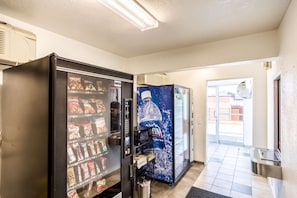Vending machine - Motel 6 Redding, CA - Central (Redding)