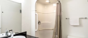 Motel 6 Redding, CA - Central