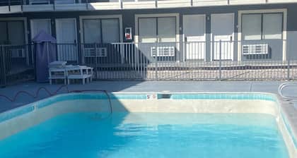 Clarion Pointe Ridgecrest near China Lake Naval Station