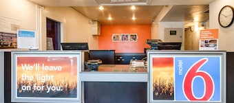 Motel 6 Lenexa, KS - Kansas City Southwest
