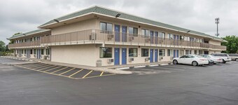 Motel 6 Kansas City, MO - Airport