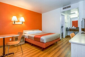 免费 WiFi、床单