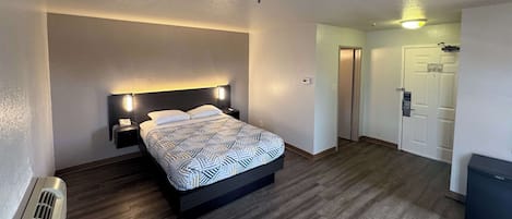 Skrivbord, gratis wi-fi och sÀngklÀder