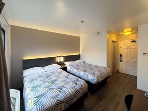 Escrivaninha, Wi-Fi de cortesia, roupa de cama