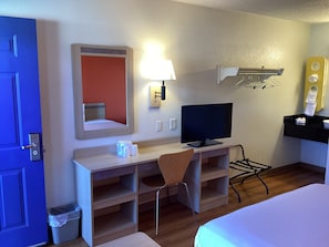 Habitació Deluxe, 1 llit de matrimoni, no fumadors, frigorífic | Wifi gratuïta i roba de llit