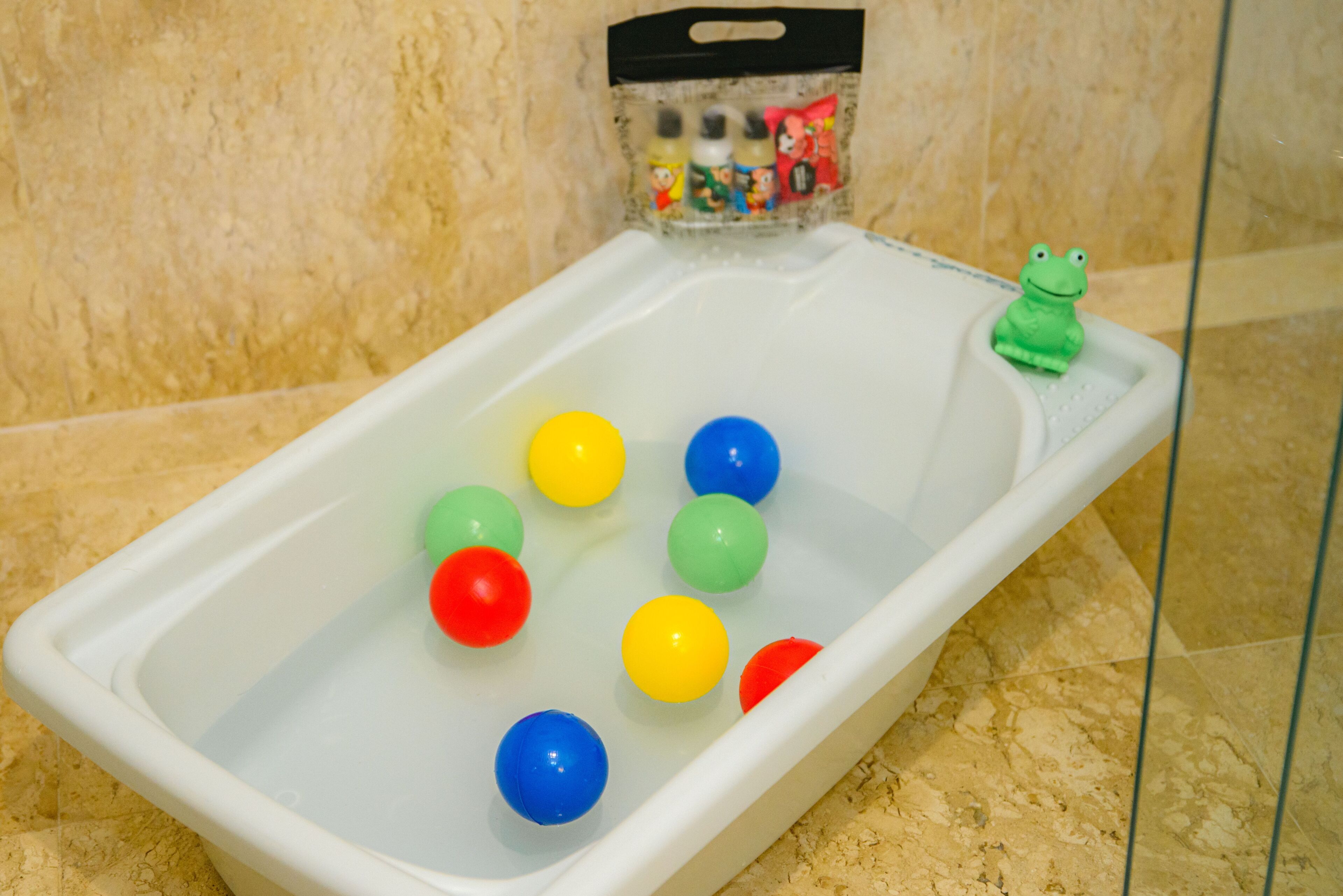 business class casal | bathroom | shower, free toiletries, hair dryer, bidet