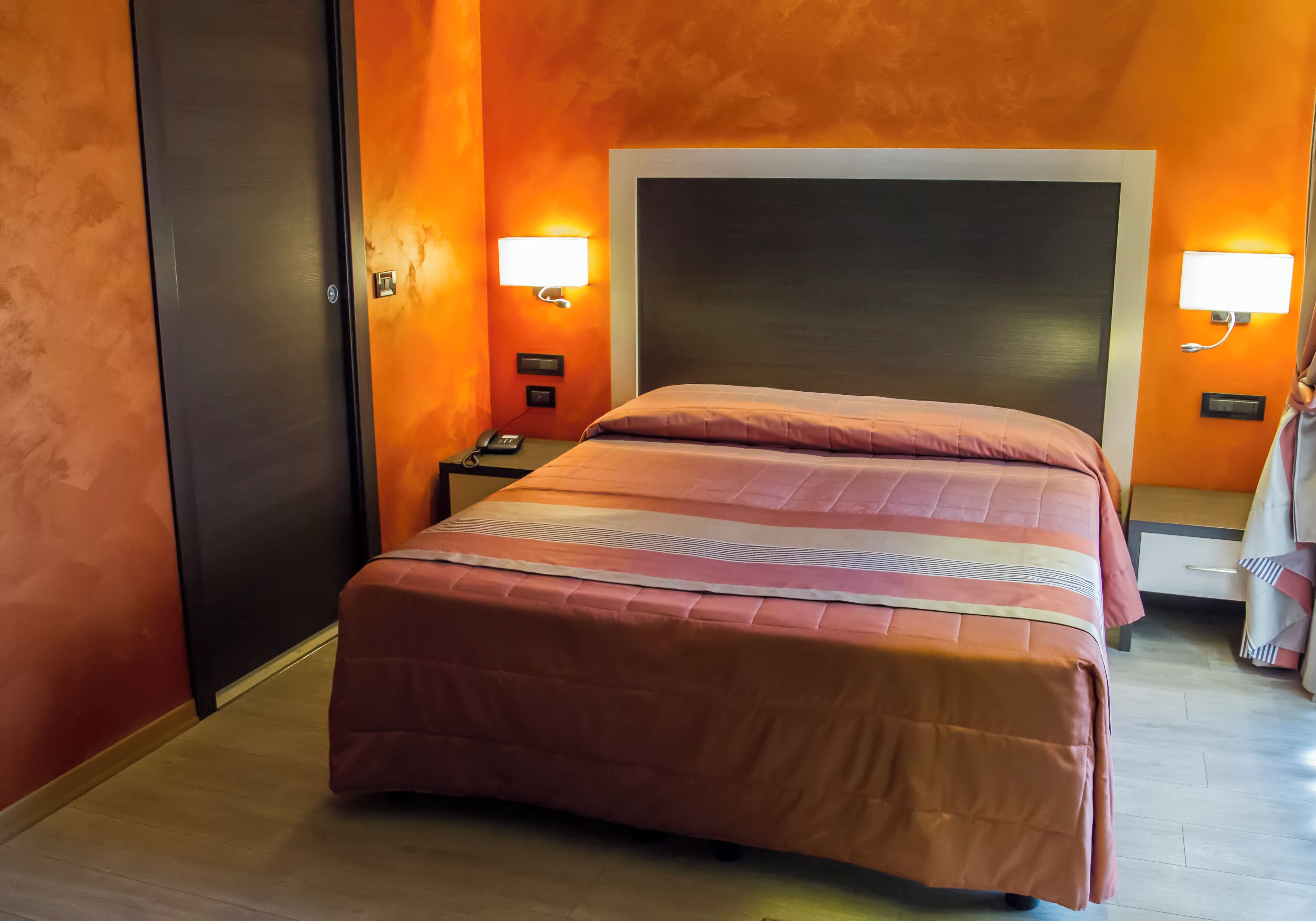 Standard Twin Room | Down comforters, minibar, in-room safe, individually furnished