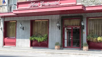 EntrĂ©e de lâhĂ©bergement