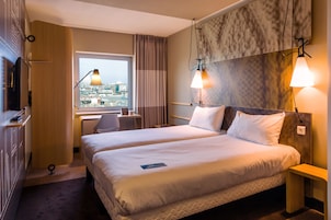 Twin Room, 2 Single Beds