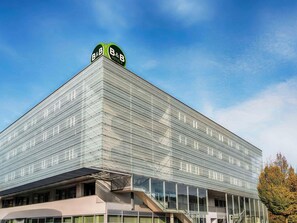 Exterior - B&B Hotel Salzburg-Nord (Salzburg)