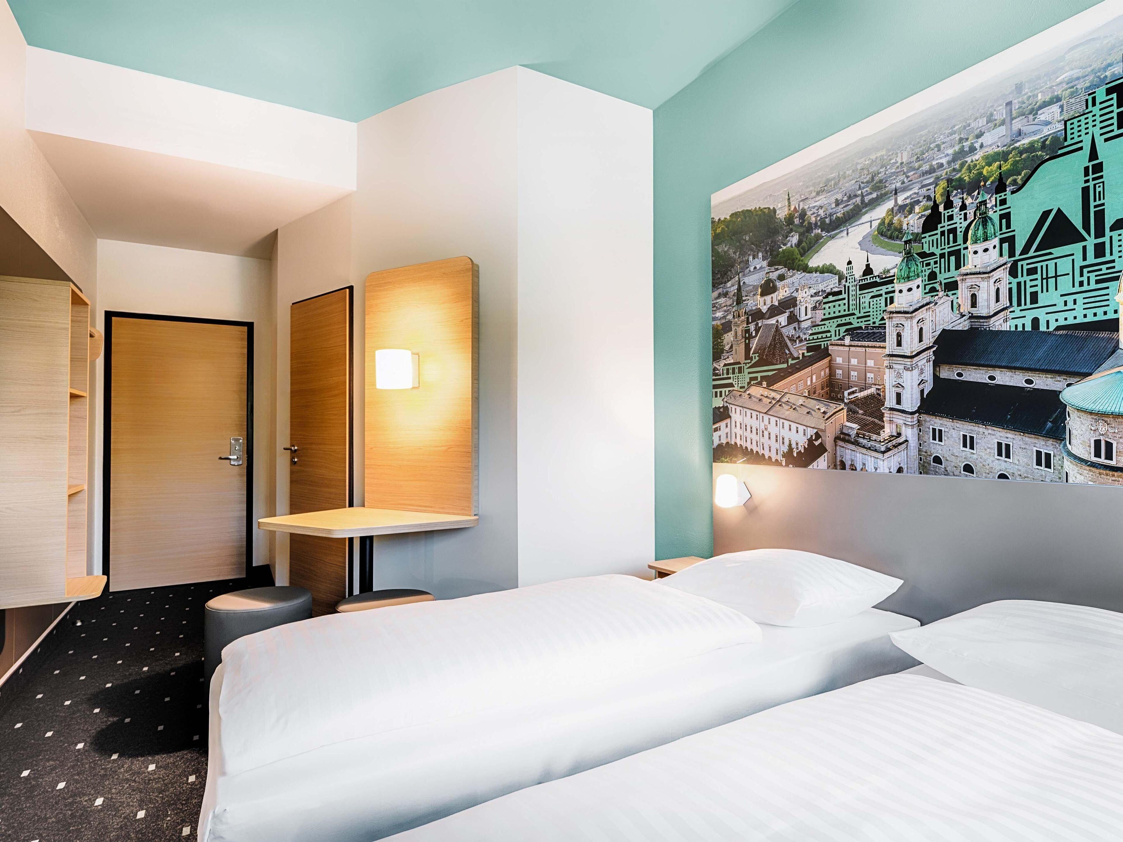 Habitación con 2 camas individuales | Escritorio, cortinas opacas, sistema de insonorización y wifi gratis