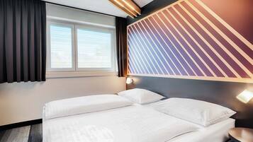 ์ฑ
์, ์๋ง ์ปคํผ, ๋ฐฉ์ ์ค๋น, ๋ฌด๋ฃ WiFi