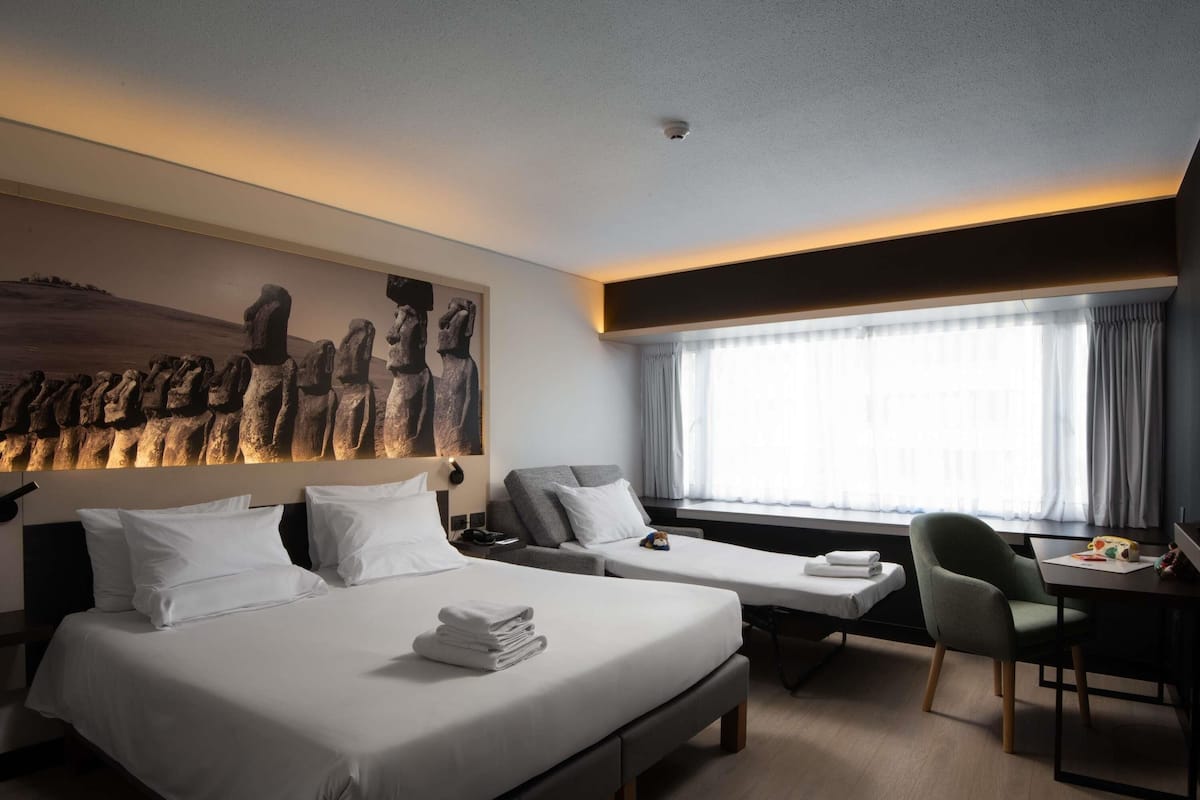 Standard Room, 1 Queen Bed with Sofa bed