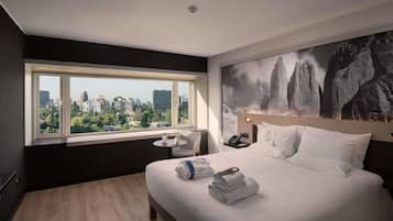 Premium bedding, pillowtop beds, minibar, in-room safe