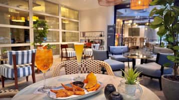 Bar (en la propiedad)