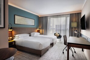 Executive Room, 2 Single Beds | Hypo-allergenic bedding, minibar, in-room safe, desk - Four Points by Sheraton Bolzano (Bolzano)