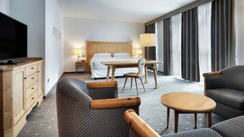 Suite, 1 letto king | Soggiorno | TV LCD, film pay-per-view