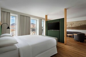 Ropa de cama hipoalergénica y minibar 