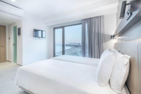 Hotel Avra by Smile hotels - Image 4