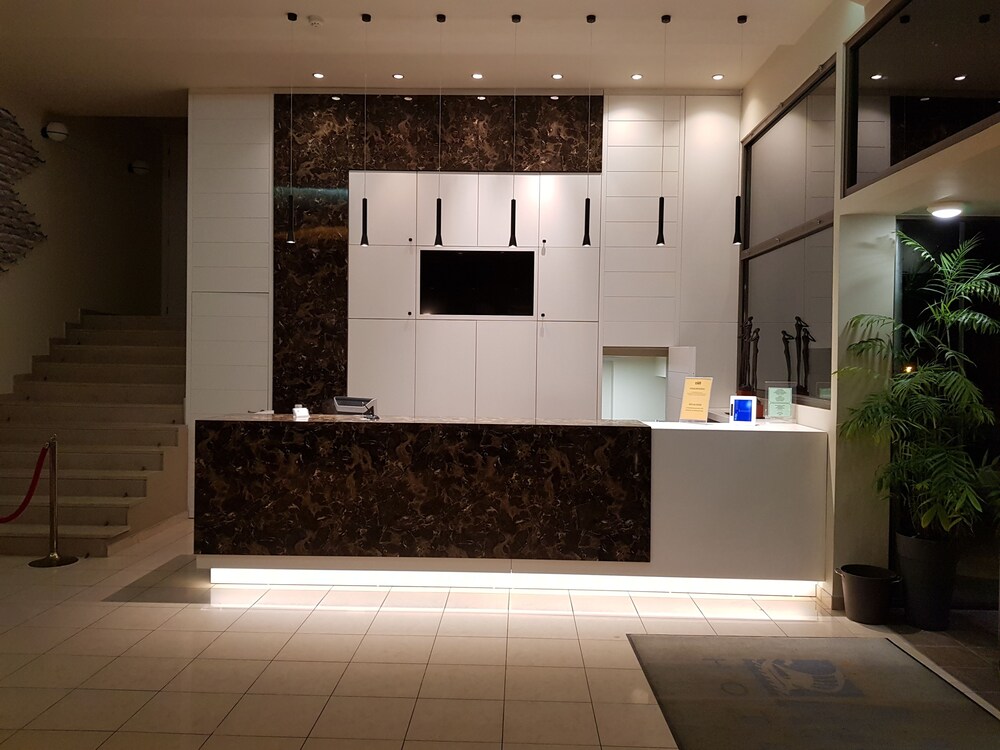 Hotel Avra Rafina by null
