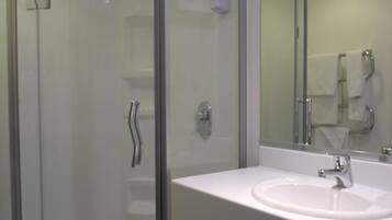 Superior Twin Room | Bathroom