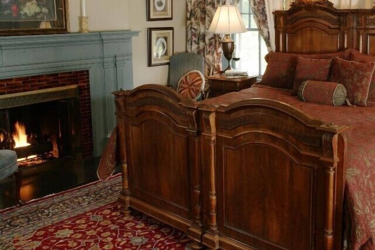 Classic Double Room Single Use, 1 King Bed, Park View | 1 bedroom, soundproofing, iron/ironing board, free WiFi