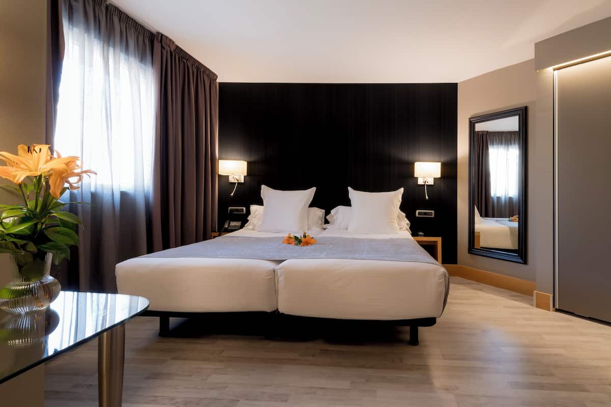 Habitació bàsica | 1 dormitori, roba de llit d'alta qualitat i minibar