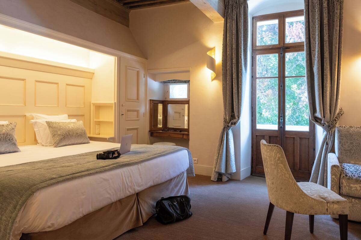 Superior Double or Twin Room | Premium bedding, minibar, in-room safe, desk