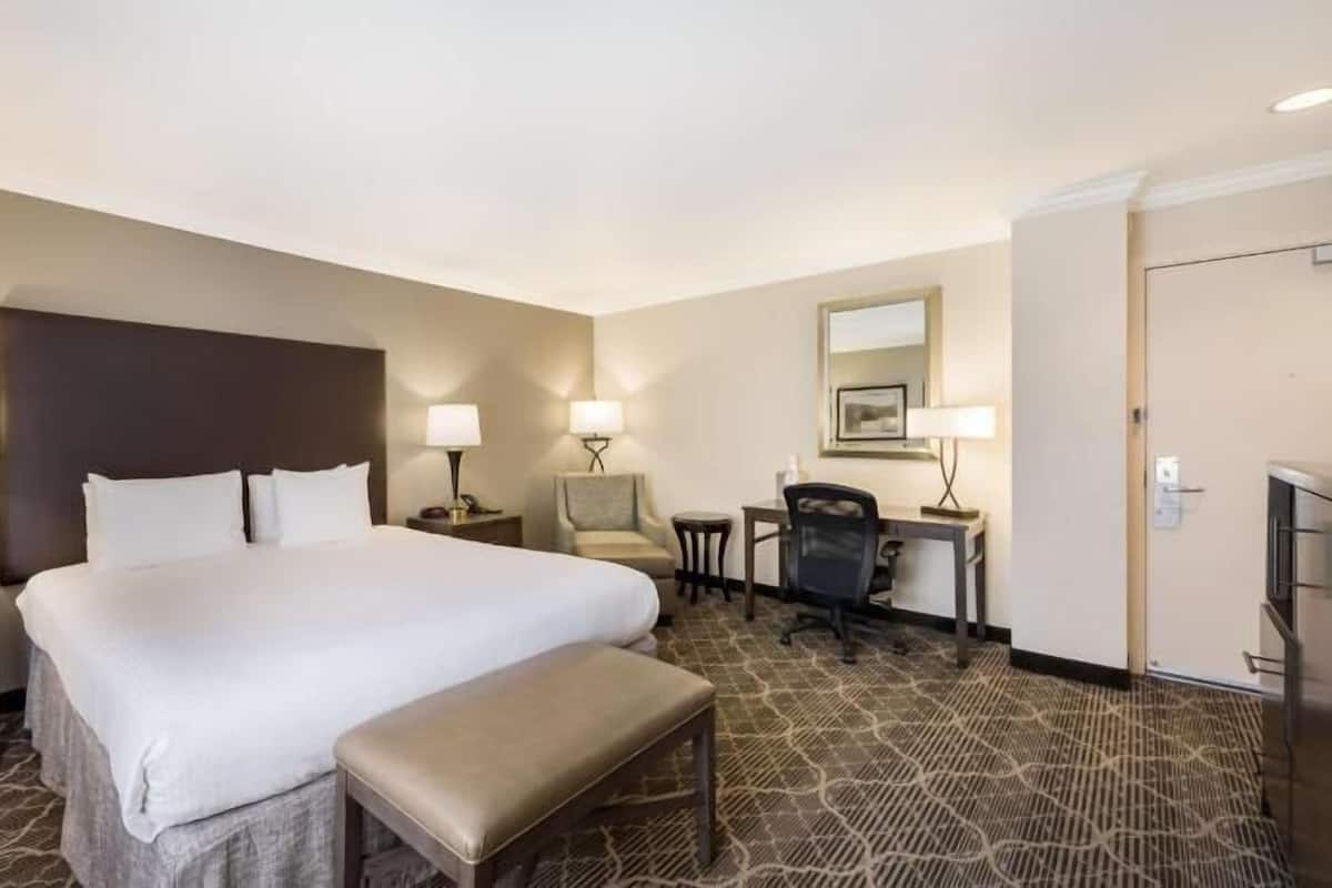 In-room safe, desk, laptop workspace, blackout drapes