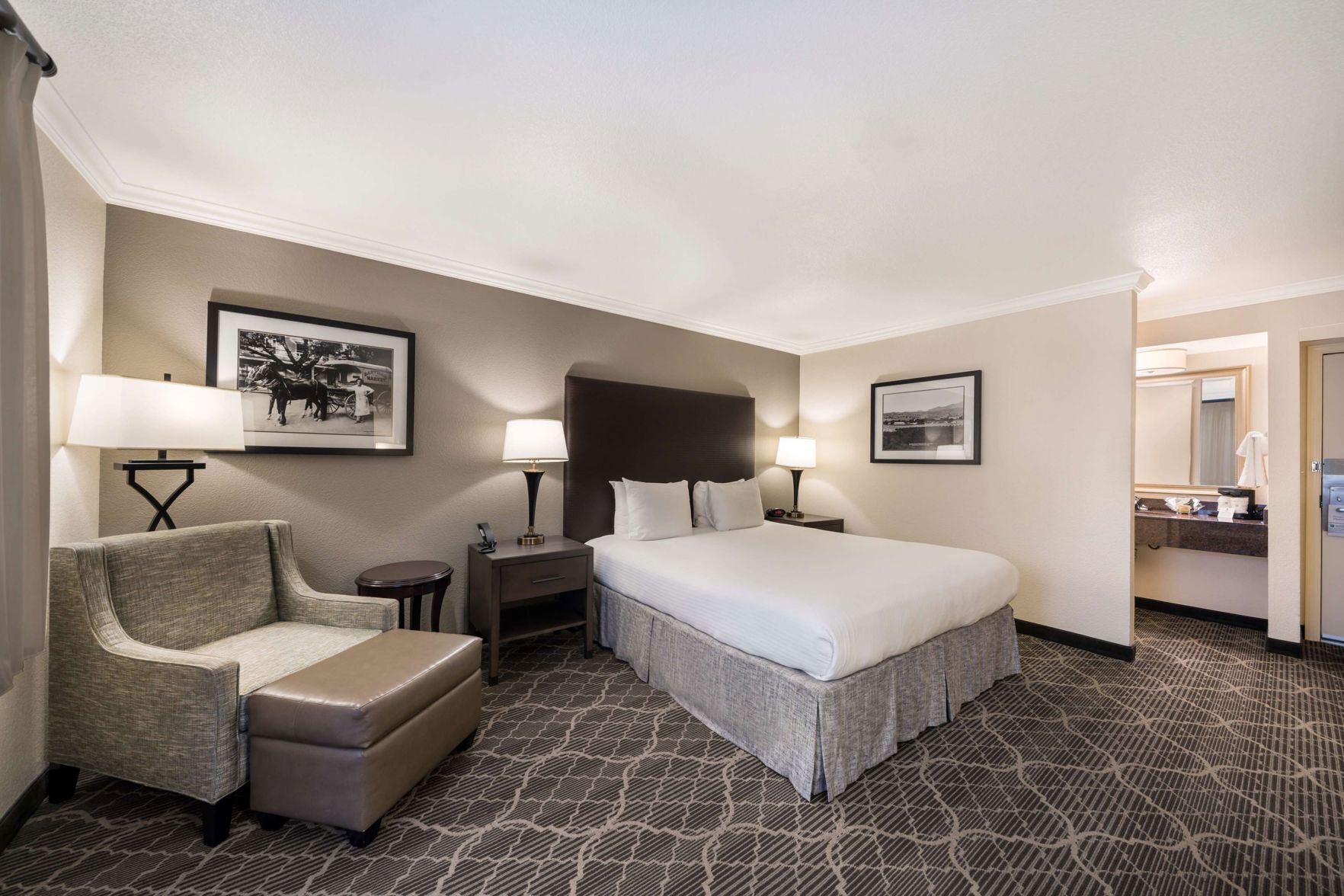 In-room safe, desk, laptop workspace, blackout drapes