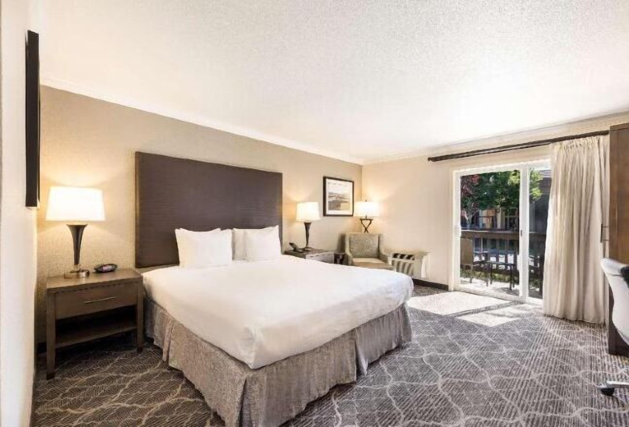 In-room safe, desk, laptop workspace, blackout curtains