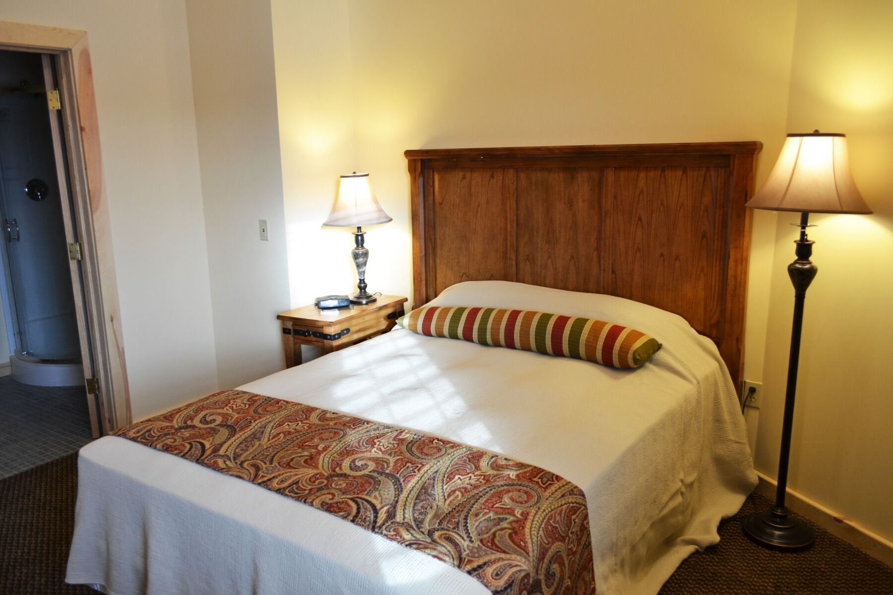 family suite, multiple beds, river view | free wifi, bed sheets
