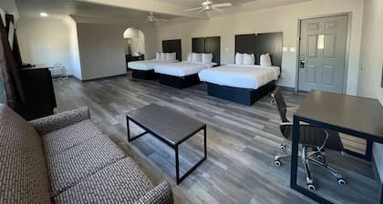 Days Inn by Wyndham Dickinson TX