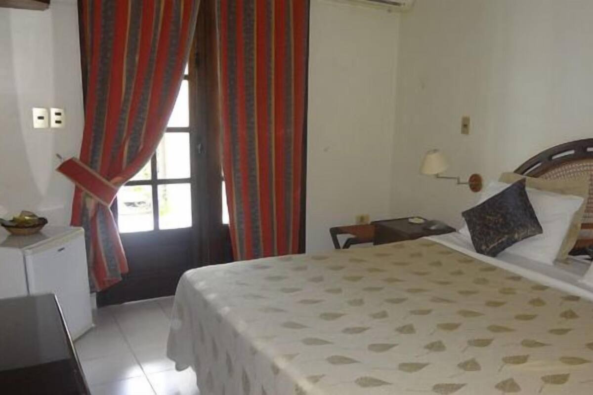 In-room safe, desk, rollaway beds, free WiFi