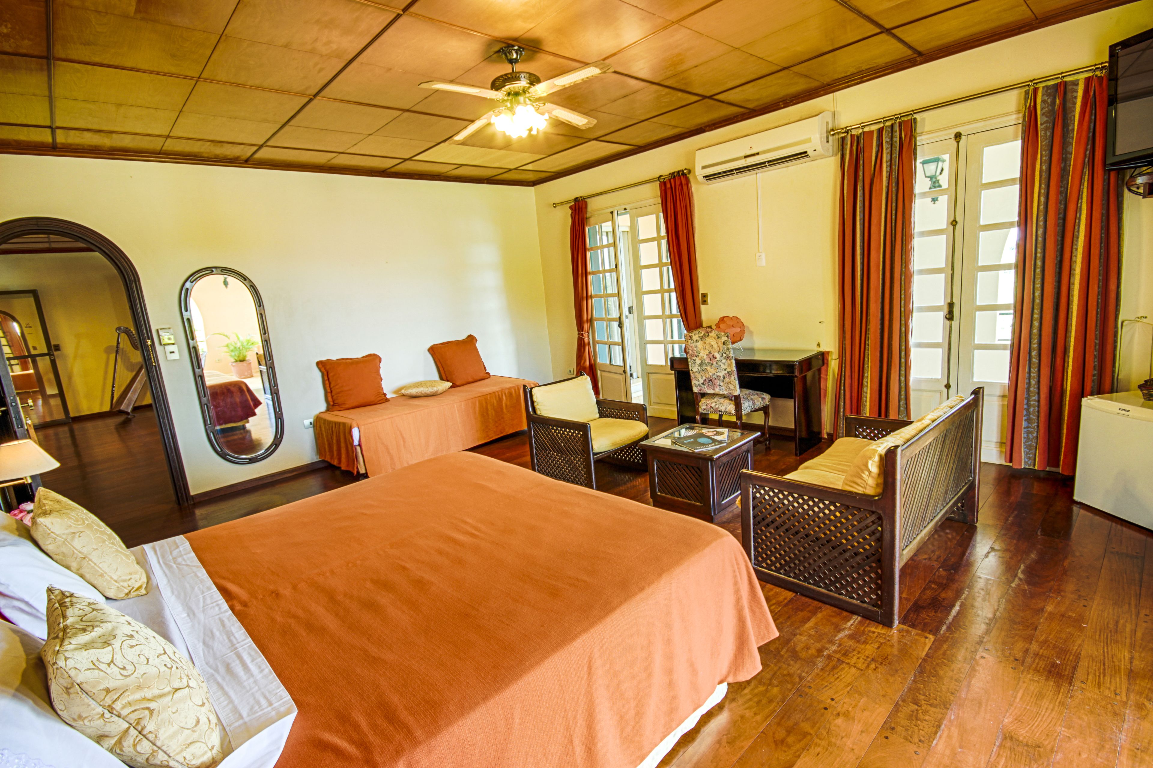 premium suite | in-room safe, desk, rollaway beds, free wifi