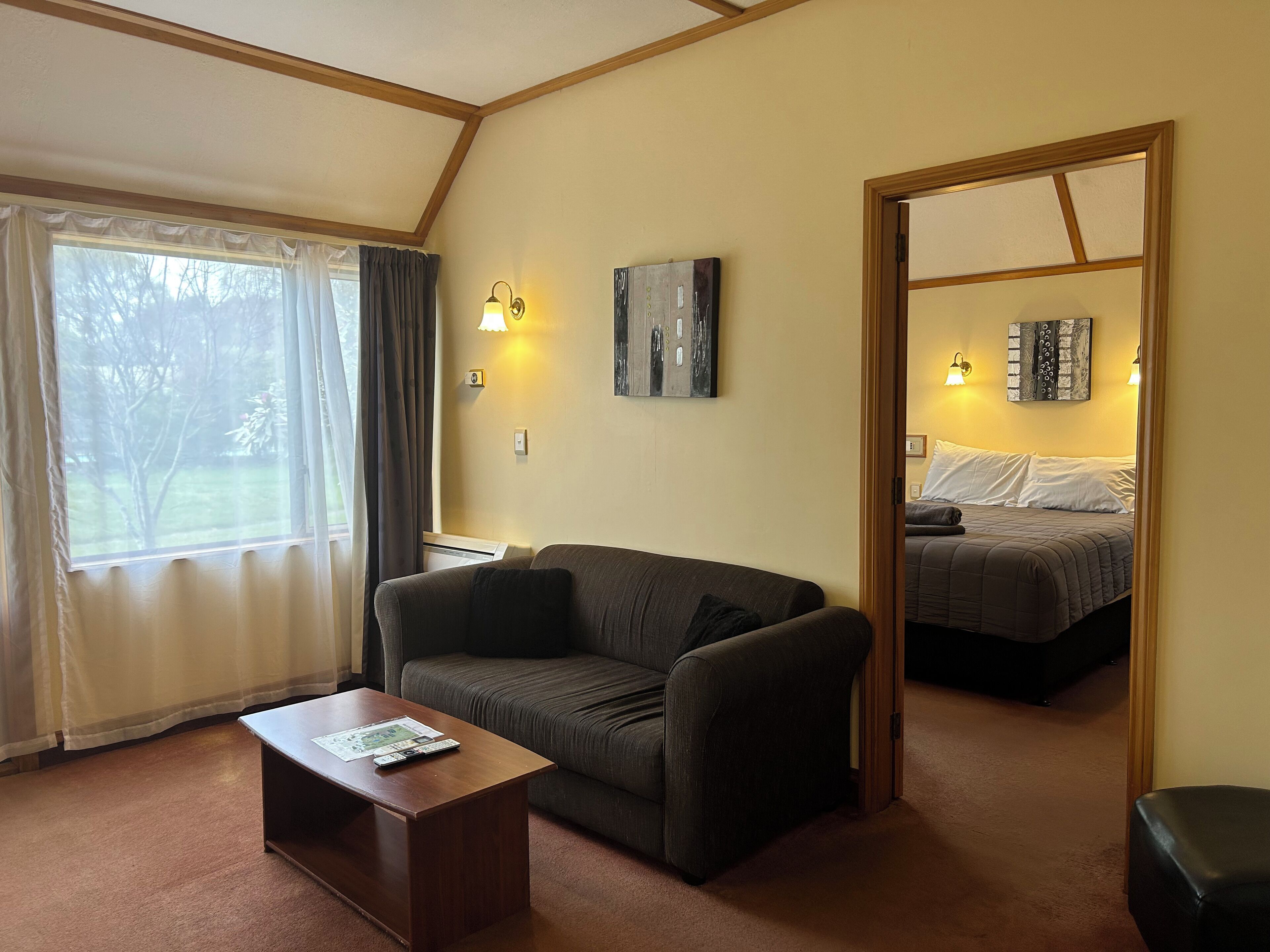Executive Suite | 1 bedroom, free WiFi, bed sheets