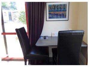 Studio | Työpöytä, silitysrauta/-lauta, ilmainen Wi-Fi, vuodevaatteet