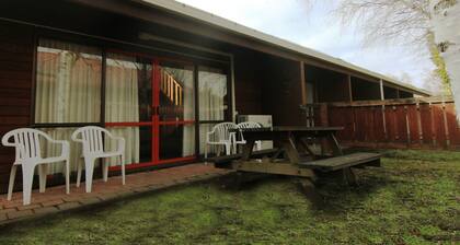 Larchwood Motel