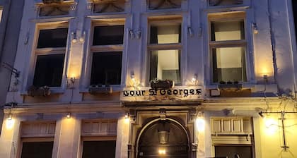 Cour St Georges